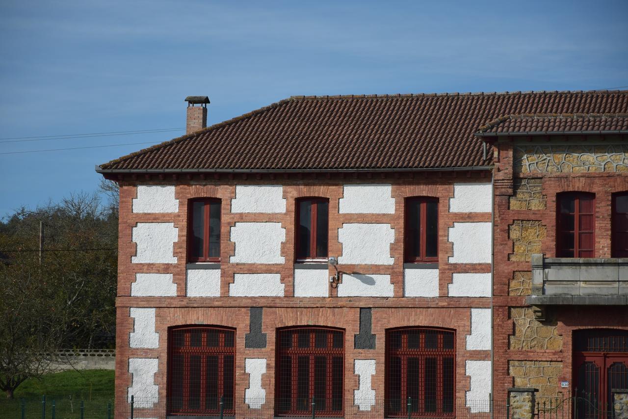 Albergue Familiar De Pintueles Pilona Luaran gambar